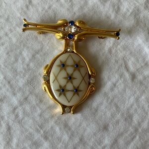 Lenox: White & Blue Brooch- pin/pendent
